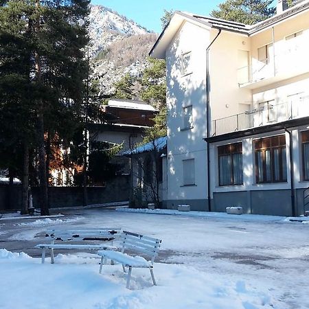 Hotel Casa San Francesco Bardonecchia Exteriér fotografie
