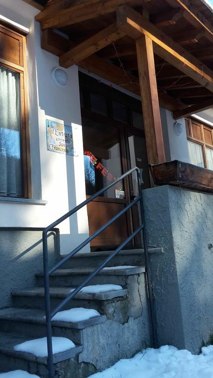 Hotel Casa San Francesco Bardonecchia Exteriér fotografie