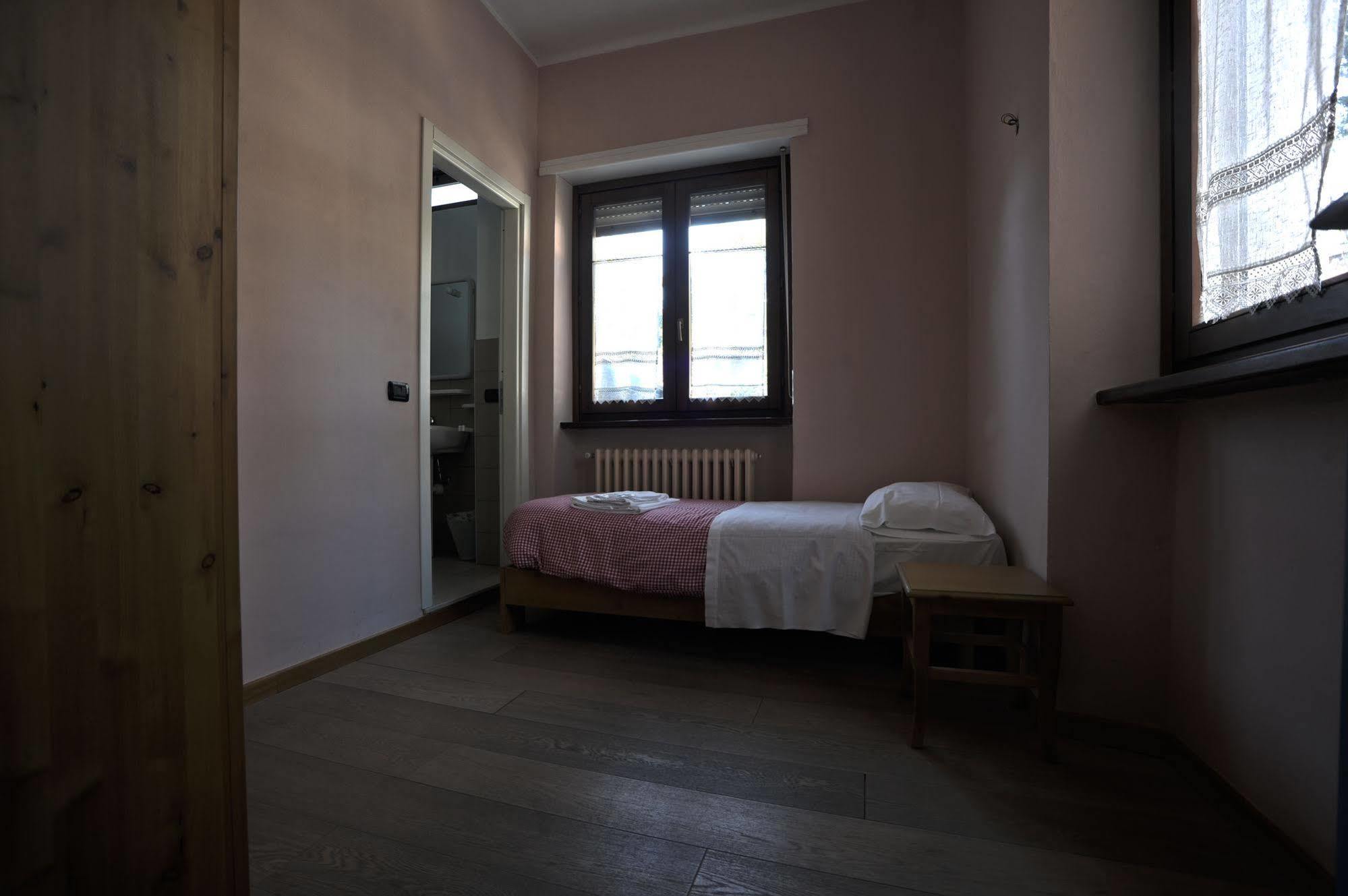 Hotel Casa San Francesco Bardonecchia Exteriér fotografie