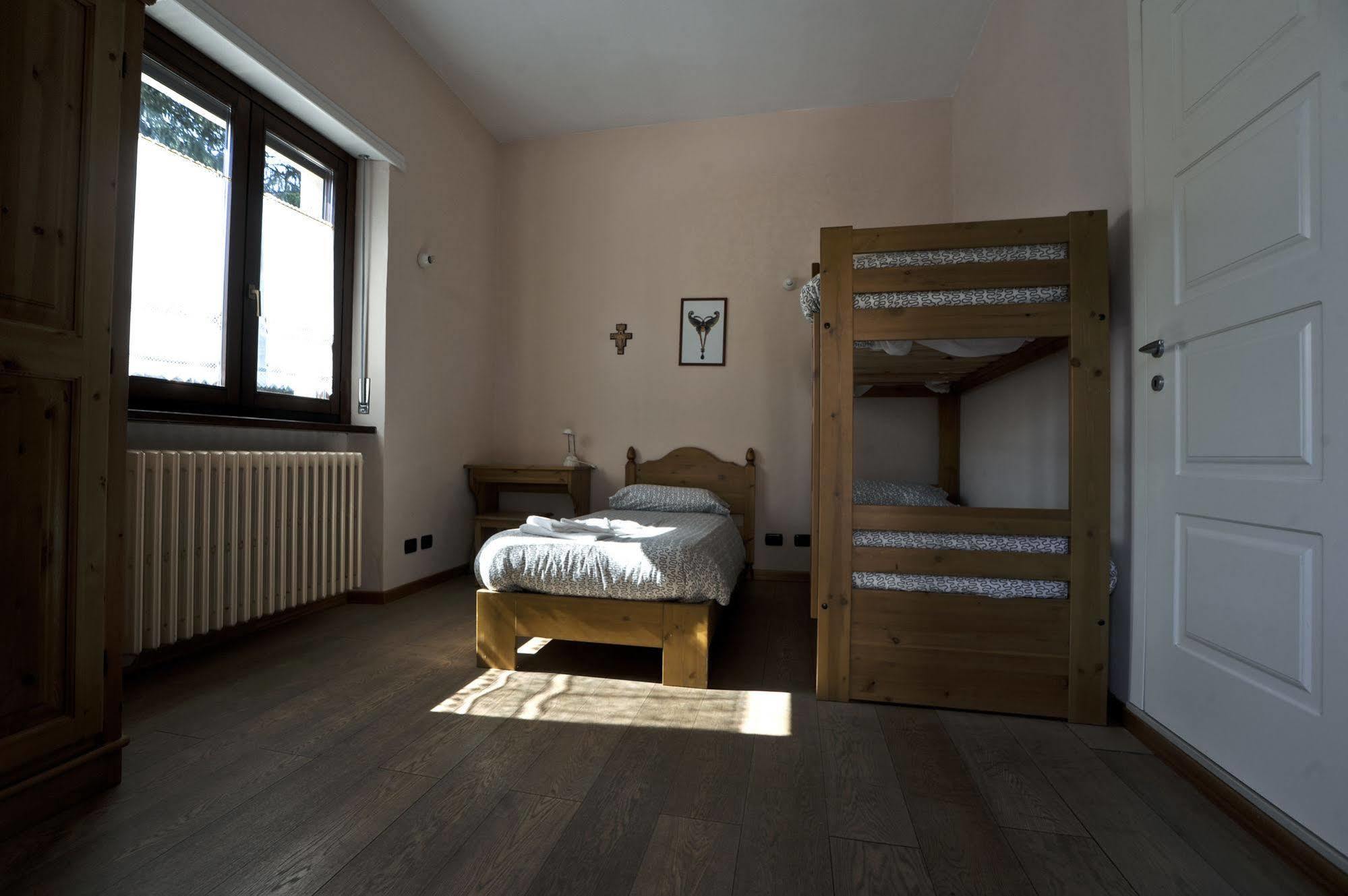 Hotel Casa San Francesco Bardonecchia Exteriér fotografie