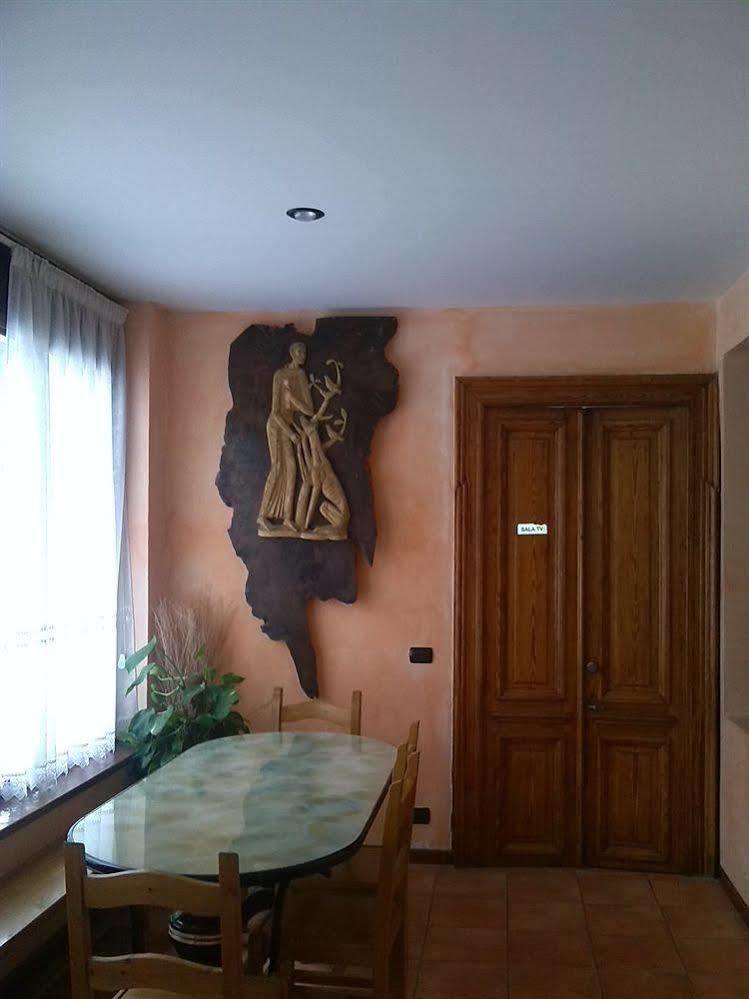 Hotel Casa San Francesco Bardonecchia Exteriér fotografie